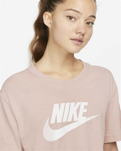 kurz-t-shirt für damen nike sportswear essential|Nike Sportswear Kurz.